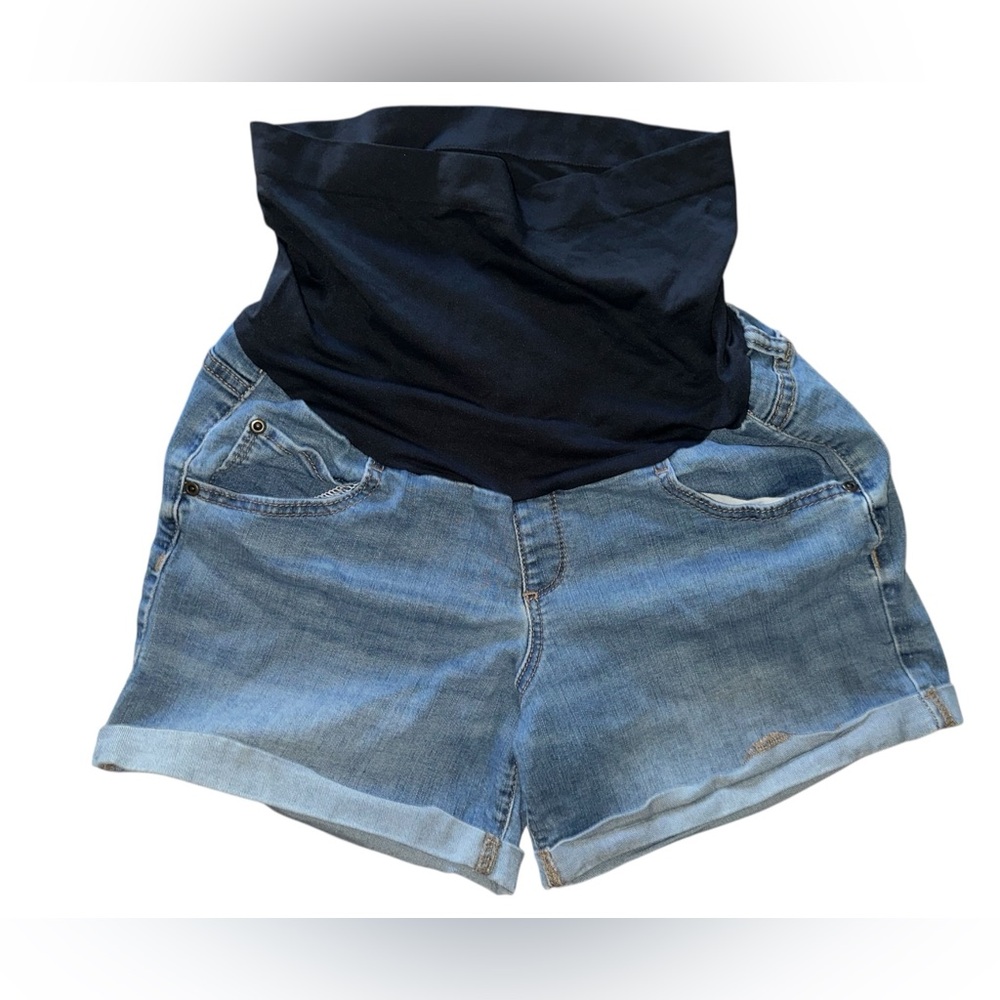Women’s maternity shorts